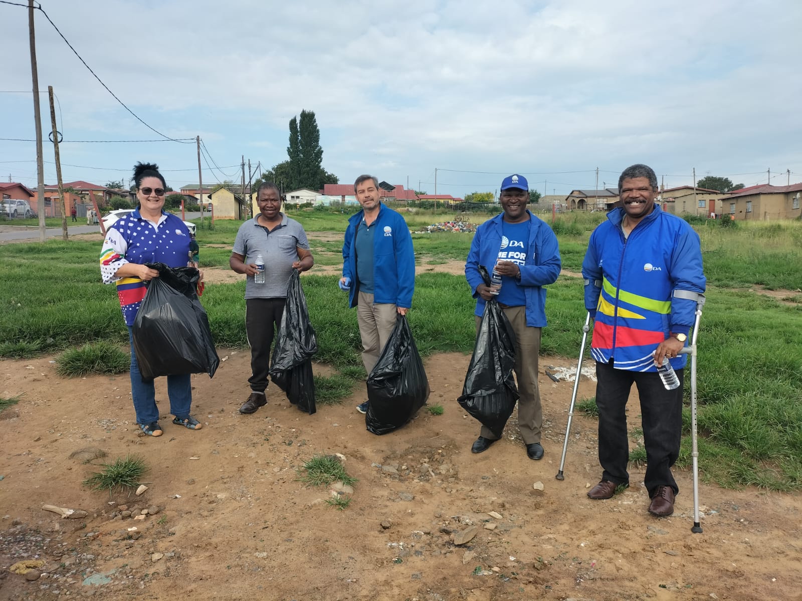 DA Councilors Cleans the park that have been bothering the community.